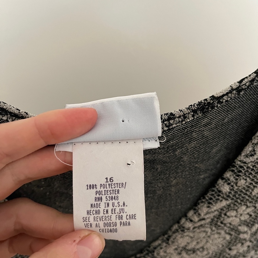 Vintage Black Floral Women's Top with single button - Picture 4 of 5